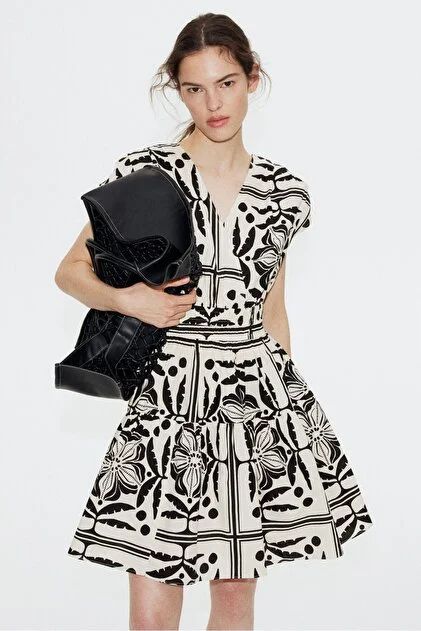 H&M Printed Mini Dress – Black & White