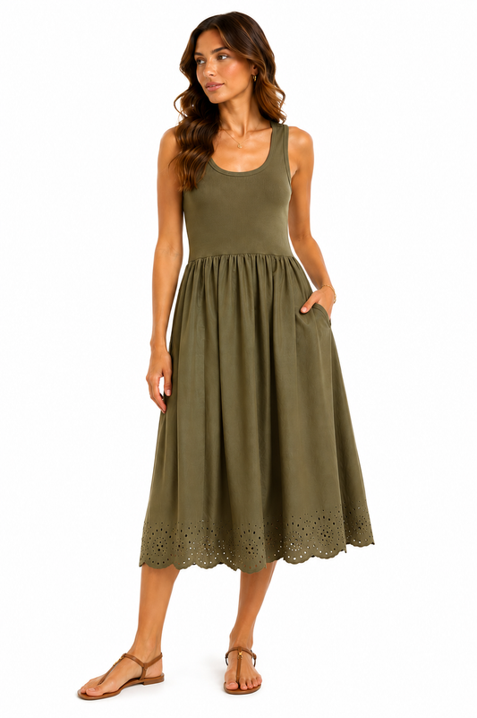 GAP – Sleeveless Eyelet Hem Midi Dress