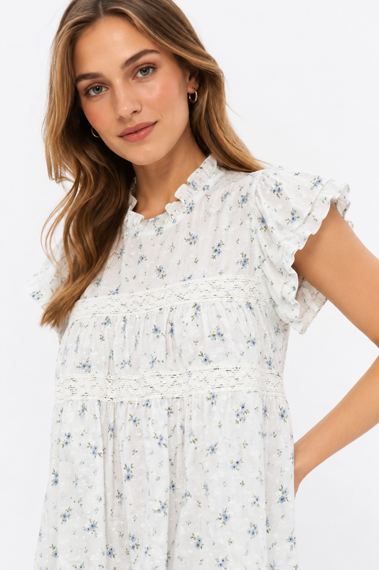 Vero Moda – Floral Lace Trim Ruffle Blouse