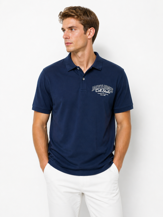Classic Jack & Jones polo shirt with a timeless sporty look: