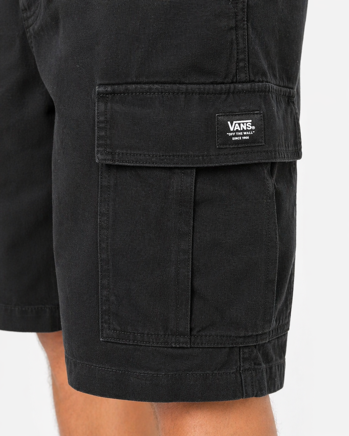 Vans Cargo Shorts – Black