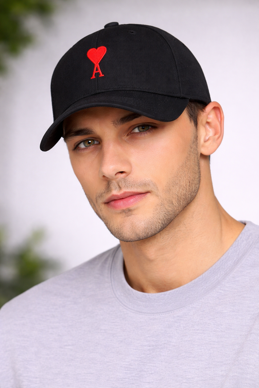 AMI Paris Cap – Black (Ami de Cœur Logo)