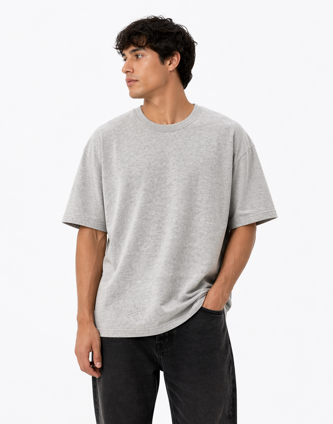 Nutmeg Basic T-Shirt – Light Grey (Classic Fit)