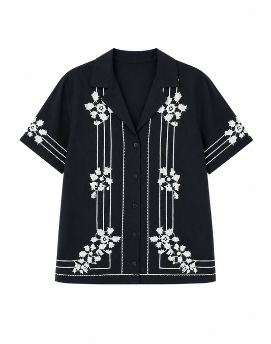 Levi's – Embroidered Camp Collar Shirt